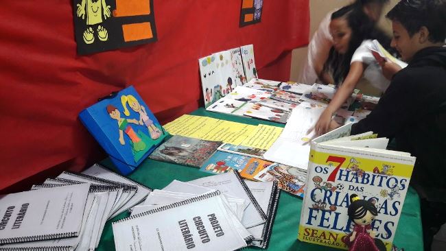 Noite Literária foi aberta para a participação de toda a comunidade. Foto: Arquivo / Escola
